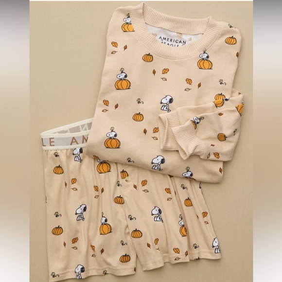 NWT Snoopy Peanuts PJ set - Picture 2 of 2